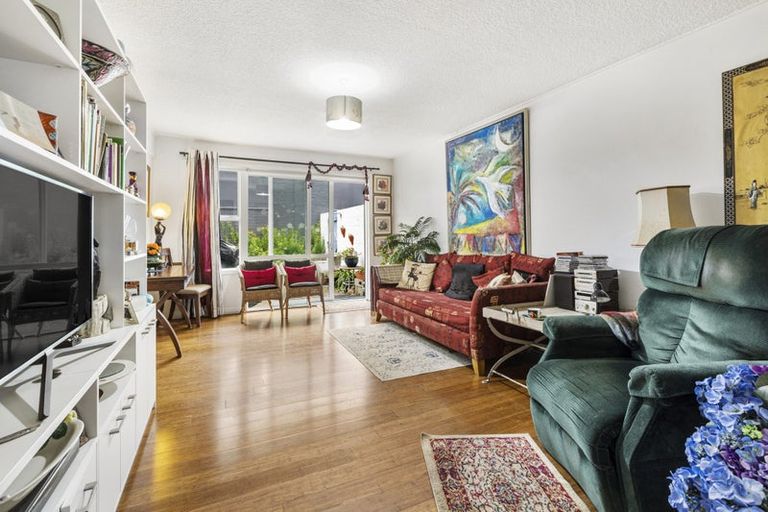 Photo of property in 111 Coutts Street, Kilbirnie, Wellington, 6022