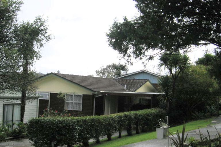 Photo of property in 1/6 Addis Place, Shelly Park, Auckland, 2014