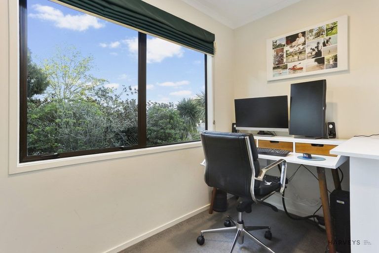 Photo of property in 212 Shaw Road, Oratia, Auckland, 0604