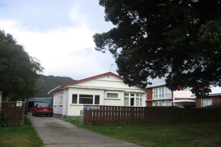 Photo of property in 46 Cambridge Terrace, Waiwhetu, Lower Hutt, 5010