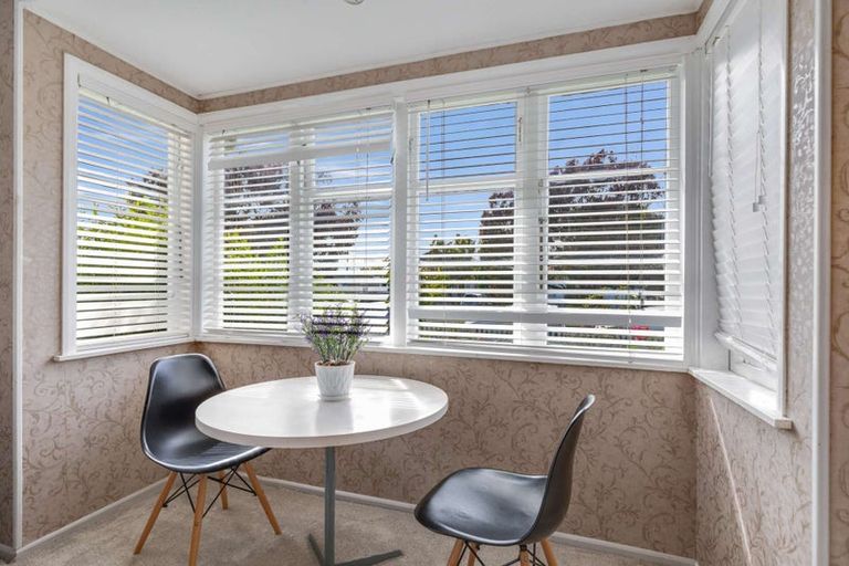 Photo of property in 28 Oxford Street, Hokowhitu, Palmerston North, 4410