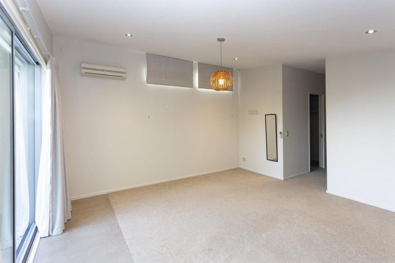 Photo of property in 7 Maurice Knowles Lane, Cashmere, Christchurch, 8022
