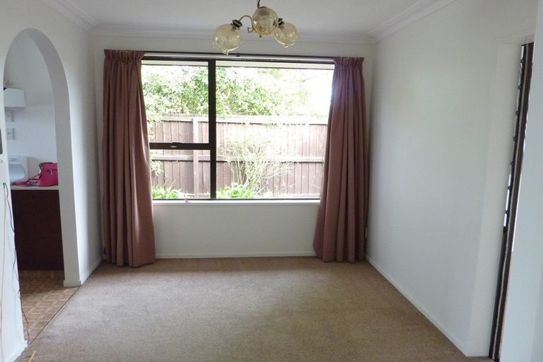 Photo of property in 2/68 Sabys Road, Halswell, Christchurch, 8025