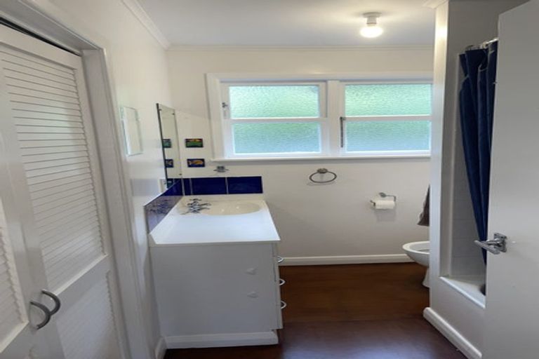 Photo of property in 34 Chesterton Street, Johnsonville, Wellington, 6037