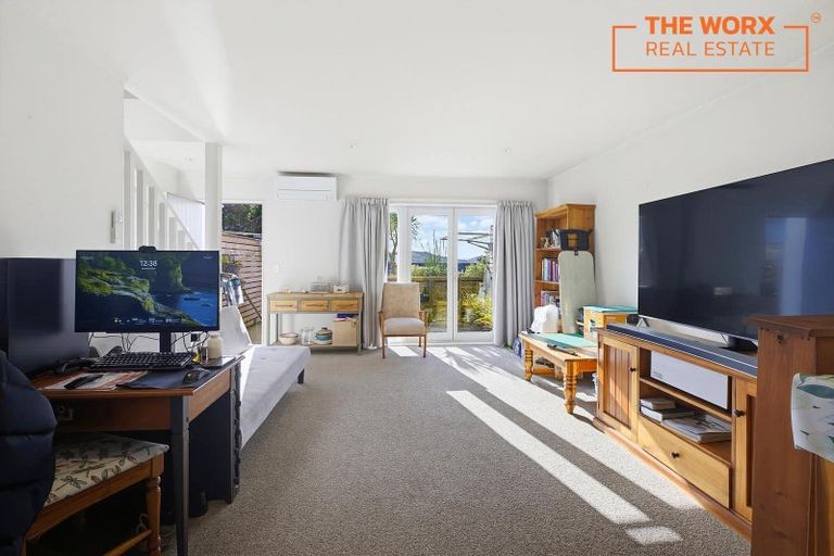 Photo of property in 4/8 Middleton Road, Johnsonville, Wellington, 6037