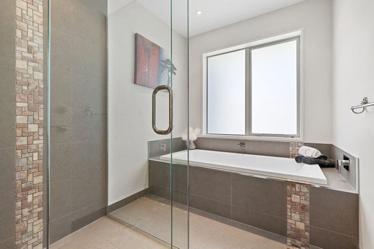 Photo of property in 5 Shona Lane, West Melton, 7618