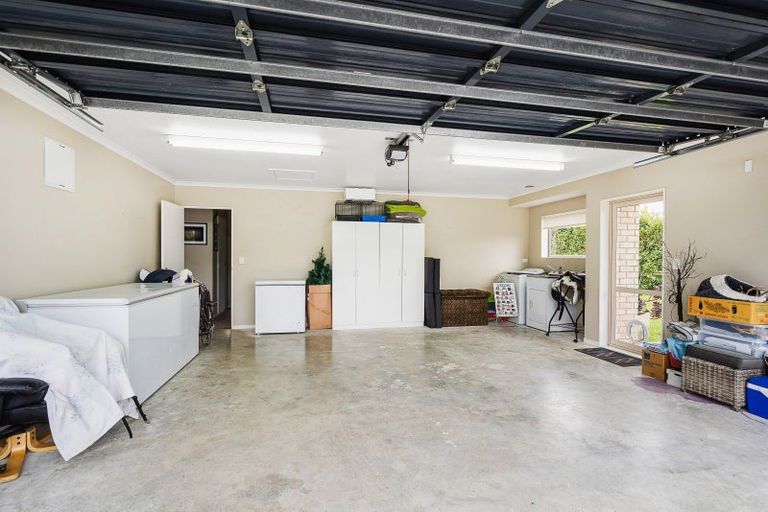 Photo of property in 92 Maungakaramea Road, Puwera, Whangarei, 0178