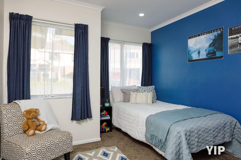 Photo of property in 15 Tolhurst Street, Johnsonville, Wellington, 6037