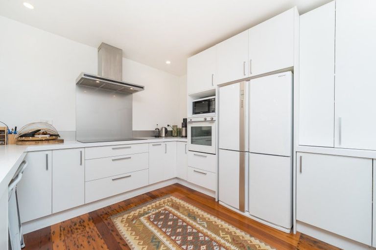 Photo of property in 105b Pahiatua Street, Hokowhitu, Palmerston North, 4410