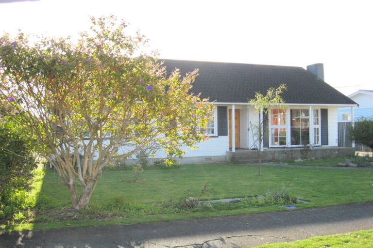 Photo of property in 8 Marsden Street, Levin, 5510