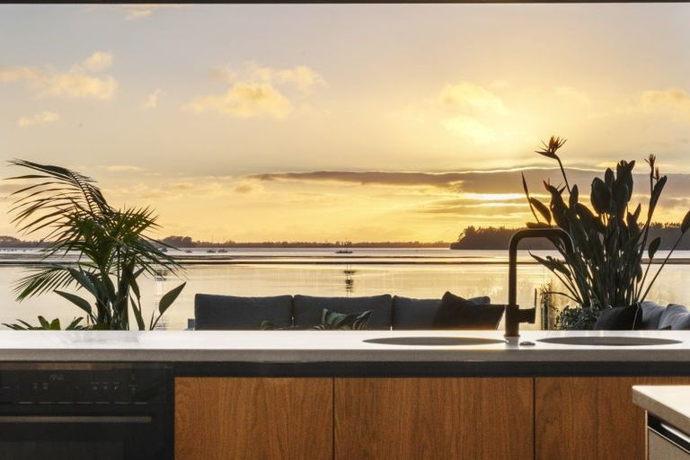 Photo of property in 83b Lynley Park Drive, Omokoroa, 3114