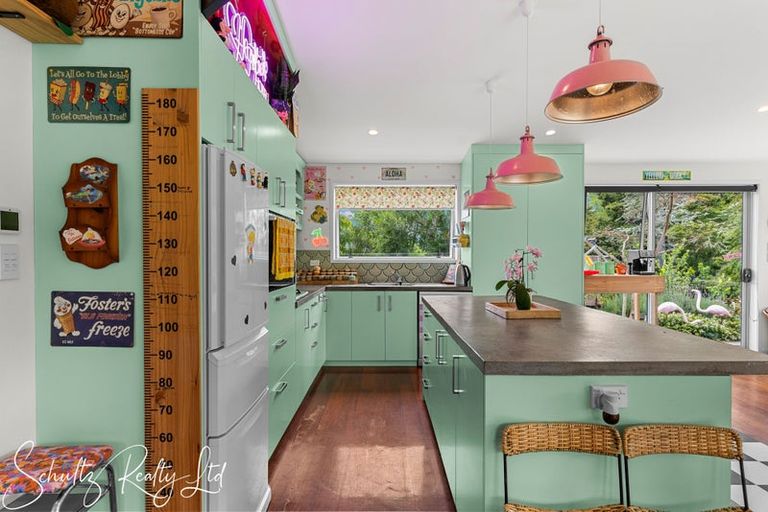 Photo of property in 37 Willow Lane, Maungaturoto, 0588