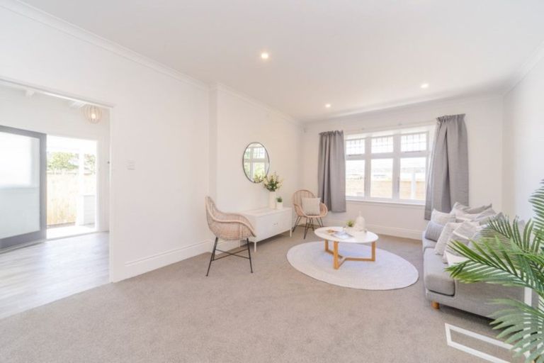 Photo of property in 19 Chelwood Street, Takaro, Palmerston North, 4412