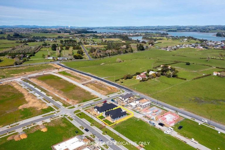 Photo of property in 27 Uatoto Road, Clarks Beach, 2122