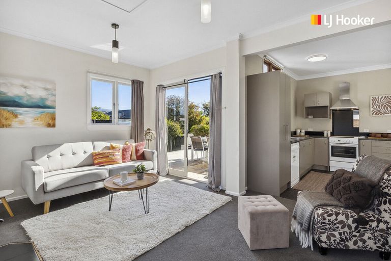 Photo of property in 16 Crest Street, Tainui, Dunedin, 9013