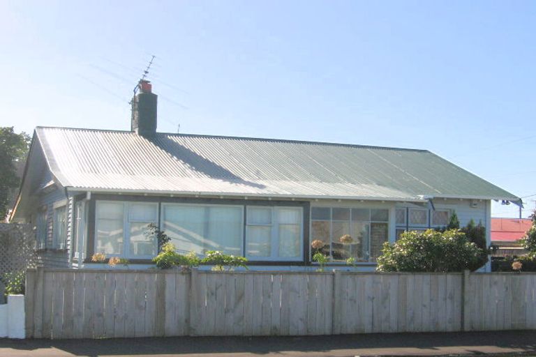 Photo of property in 19 Hume Street, Alicetown, Lower Hutt, 5010