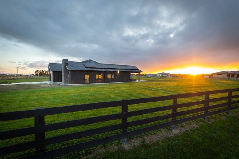 Photo of property in 5 Alayna Court, Colyton, Feilding, 4775