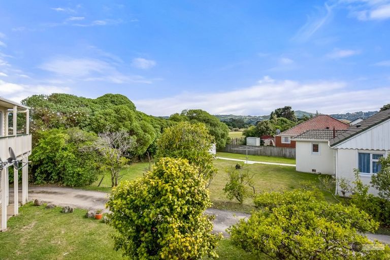 Photo of property in 8/19 Pirie Crescent, Moera, Lower Hutt, 5010