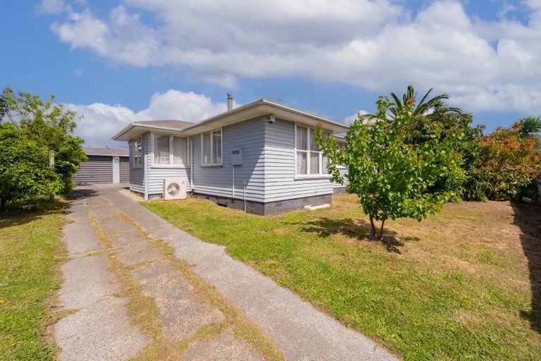 Photo of property in 9 Skerrett Crescent, Tamatea, Napier, 4112