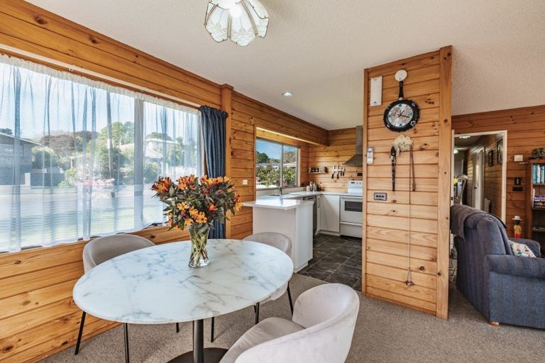 Photo of property in 26 Marchant Place, Westown, New Plymouth, 4310