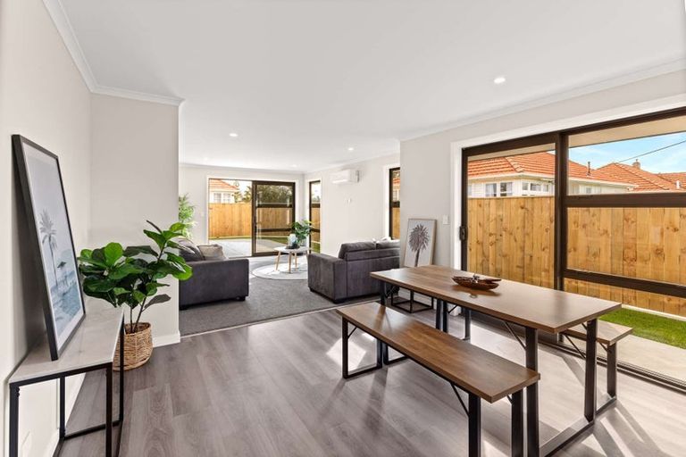 Photo of property in 17a Queenwood Road, Levin, 5510