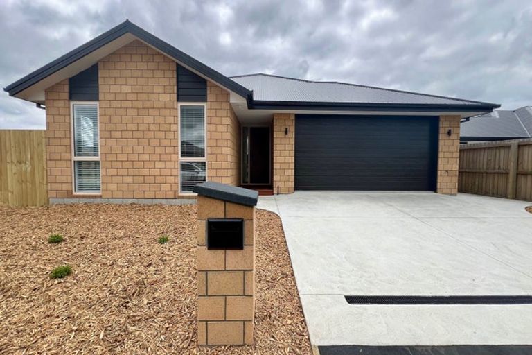 Photo of property in 8 Killead Avenue, Darfield, 7510