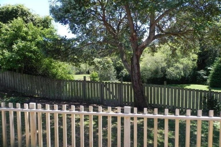 Photo of property in 46 Speargrass Grove, Timberlea, Upper Hutt, 5018