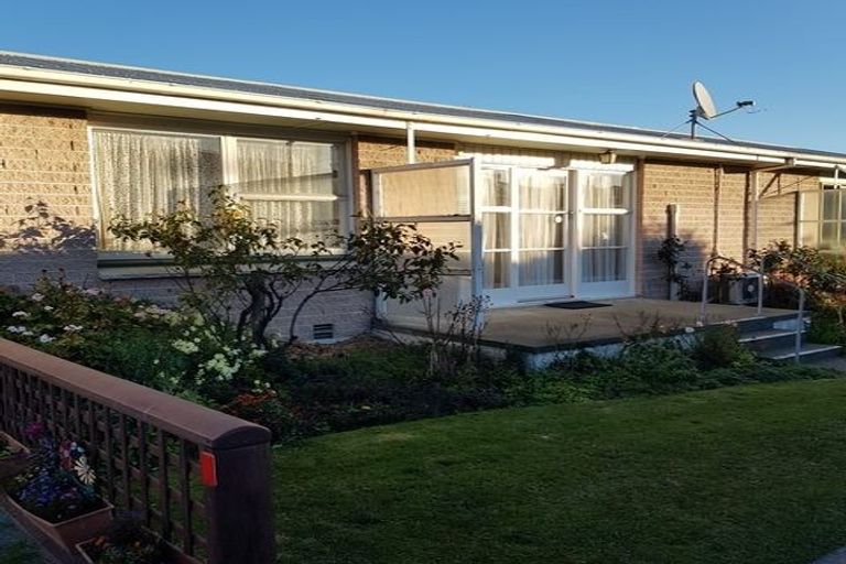 Photo of property in 1-4/56 Grey Road, Timaru, 7910