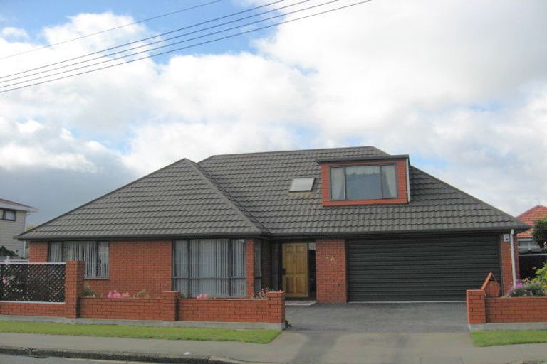 Photo of property in 4 Corfe Street, Ilam, Christchurch, 8041