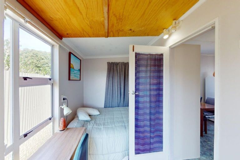 Photo of property in 40 Kahukura Avenue, Waitarere Beach, Levin, 5510