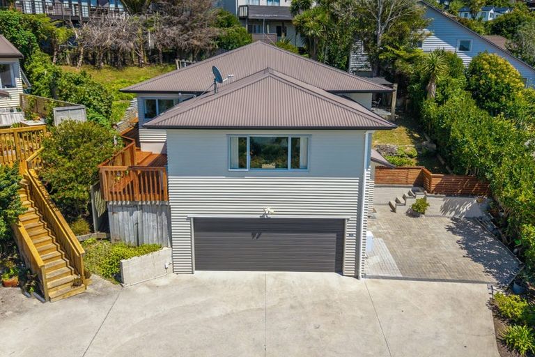 Photo of property in 60a Topliss Drive, Northcross, Auckland, 0632