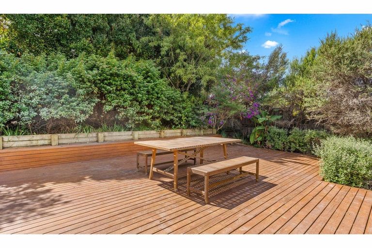 Photo of property in 81 Lynden Avenue, Hillcrest, Auckland, 0627