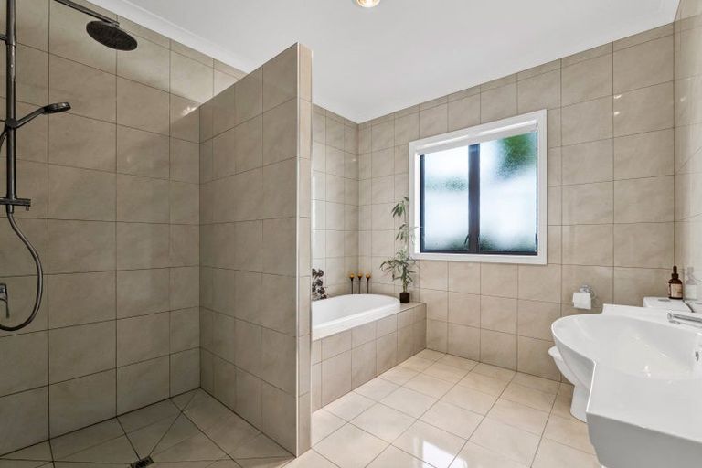 Photo of property in 69f Karamea Street, Whalers Gate, New Plymouth, 4310