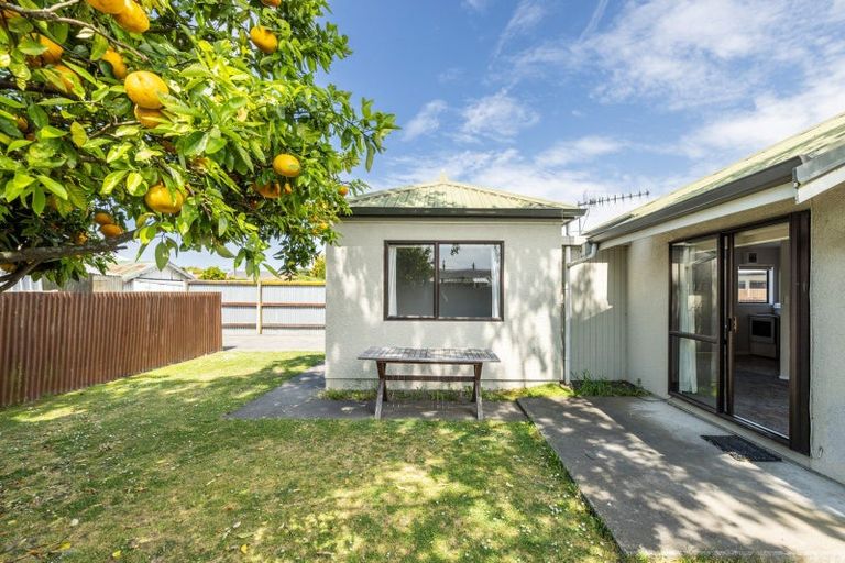 Photo of property in 2/1107 Saint Aubyn Street East, Parkvale, Hastings, 4122
