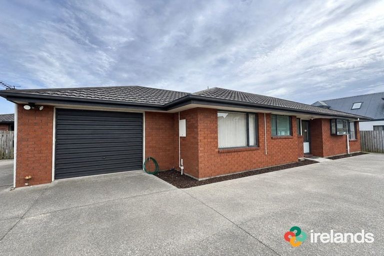 Photo of property in 1/107 Lincoln Road, Addington, Christchurch, 8024