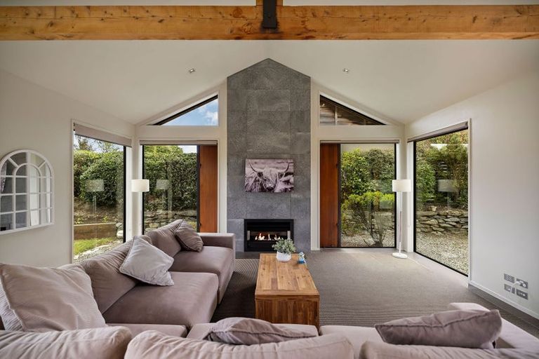 Photo of property in 5 Glengarry Court, Jacks Point, Queenstown, 9371