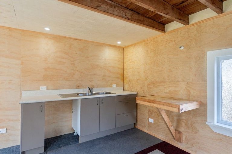 Photo of property in 40 Domain Road, Otaki, 5512