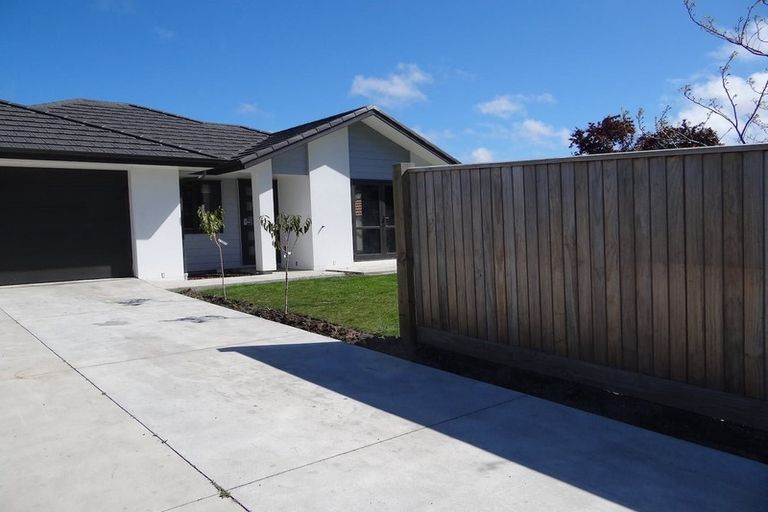 Photo of property in 162a Travis Road, New Brighton, Christchurch, 8083