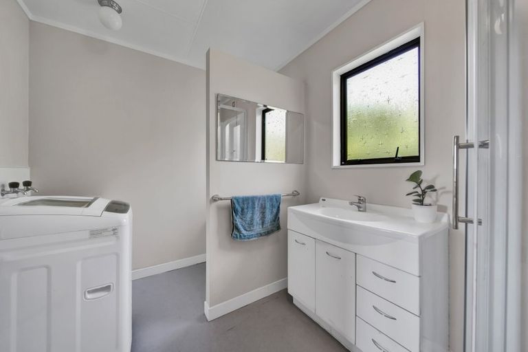 Photo of property in 52 Pembroke Street, Westown, New Plymouth, 4310