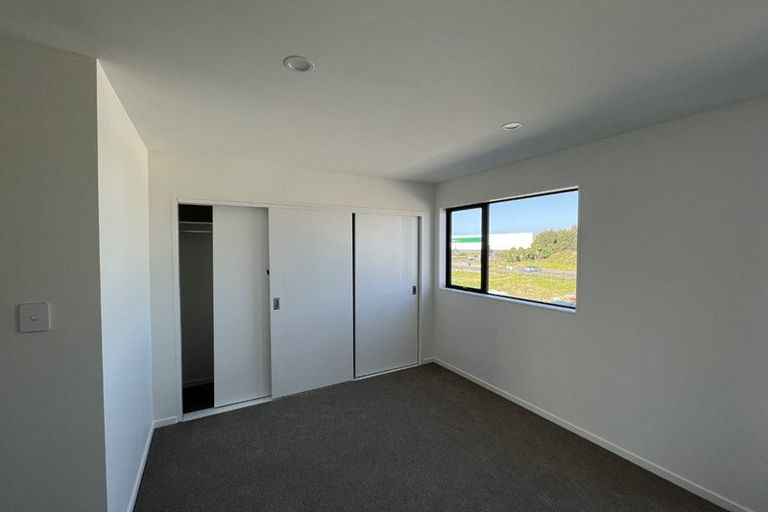Photo of property in 5 Mataitai Road, Hobsonville, Auckland, 0618