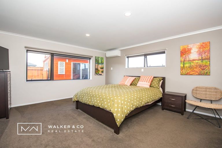 Photo of property in 48 Percy Kinsman Crescent, Riverstone Terraces, Upper Hutt, 5018