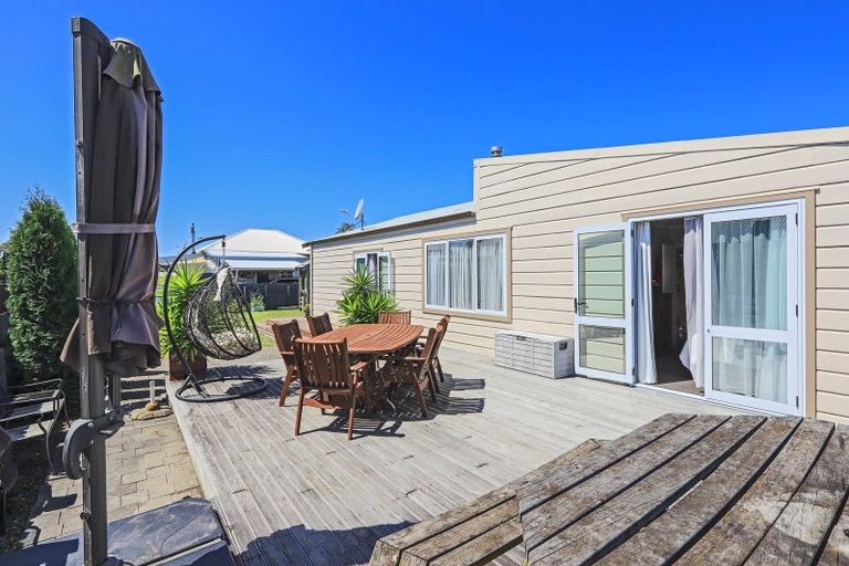 Photo of property in 2/807 Lyell Street, Akina, Hastings, 4122