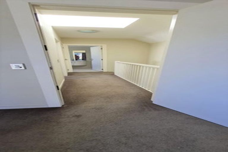 Photo of property in 3c Papawai Terrace, Mount Cook, Wellington, 6021