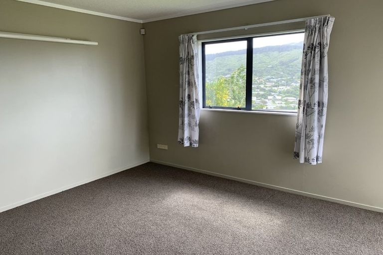 Photo of property in 110 Woodman Drive, Tawa, Wellington, 5028