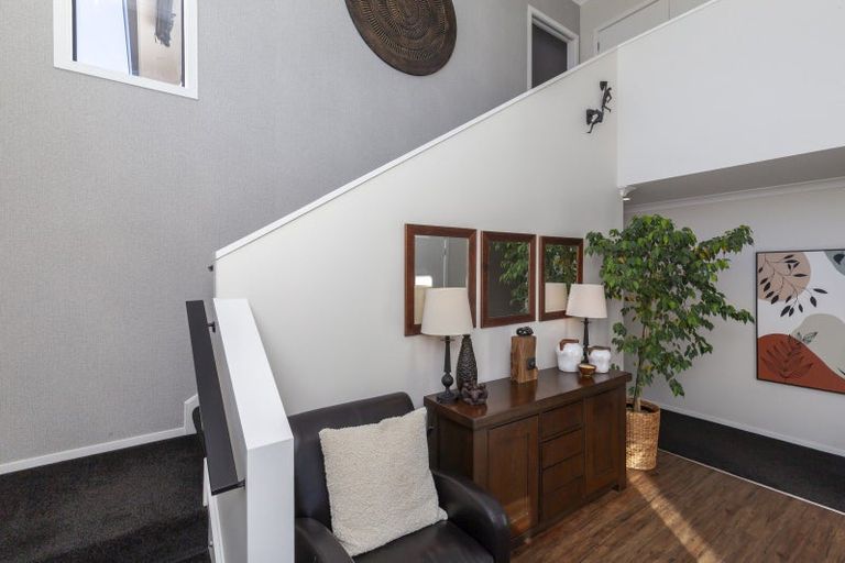 Photo of property in 3 Hihi Place, Waikanae, 5036