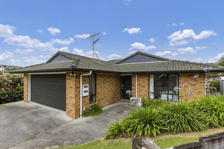 Photo of property in 10 Governor Grey Road, Snells Beach, 0920