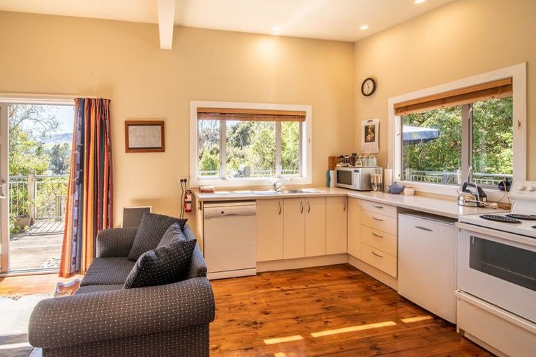 Photo of property in 16 Quail Crescent, Takamatua, Akaroa, 7581