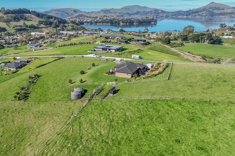 Photo of property in 18 Kens Lane, Sawyers Bay, Port Chalmers, 9023