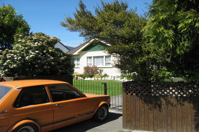 Photo of property in 81 Parkers Road, Tahunanui, Nelson, 7011