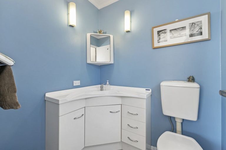 Photo of property in 1277 Whangaparaoa Road, Gulf Harbour, Whangaparaoa, 0930